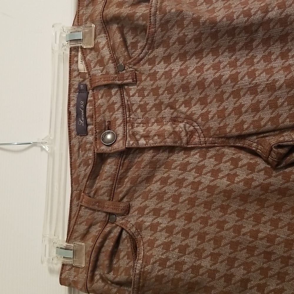 Level 99,size 28